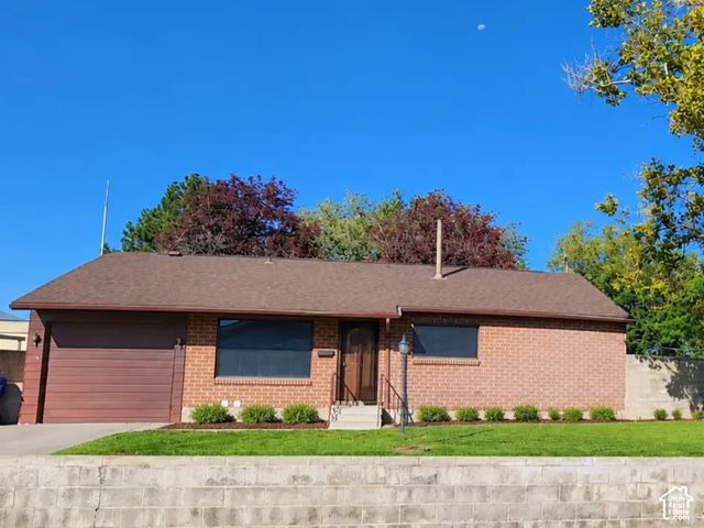 9506 S Garnet Dr E, White City