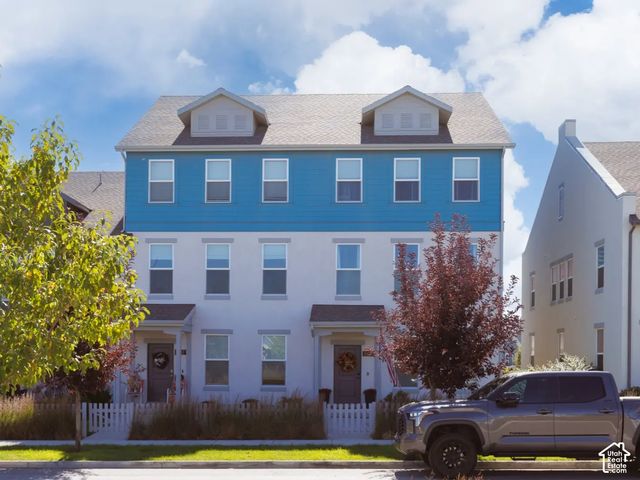 6439 W South Jordan Pkwy S, South Jordan