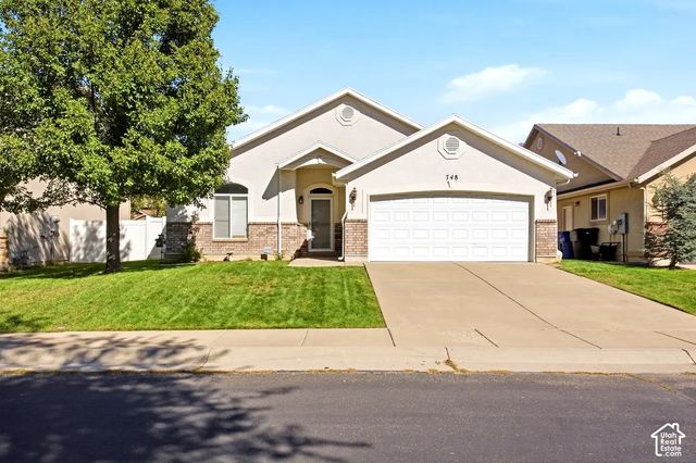 748 Stone Ln, Kaysville