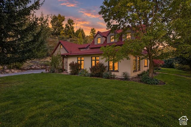 725 Canyon Rd, Smithfield