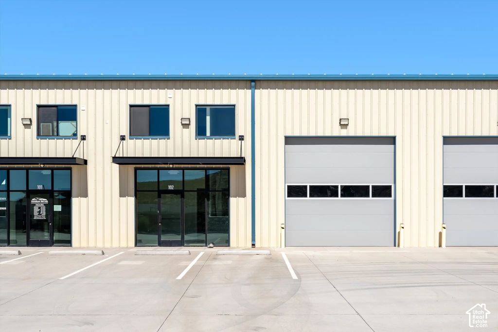 5508 W 240 N 102, Hurricane
