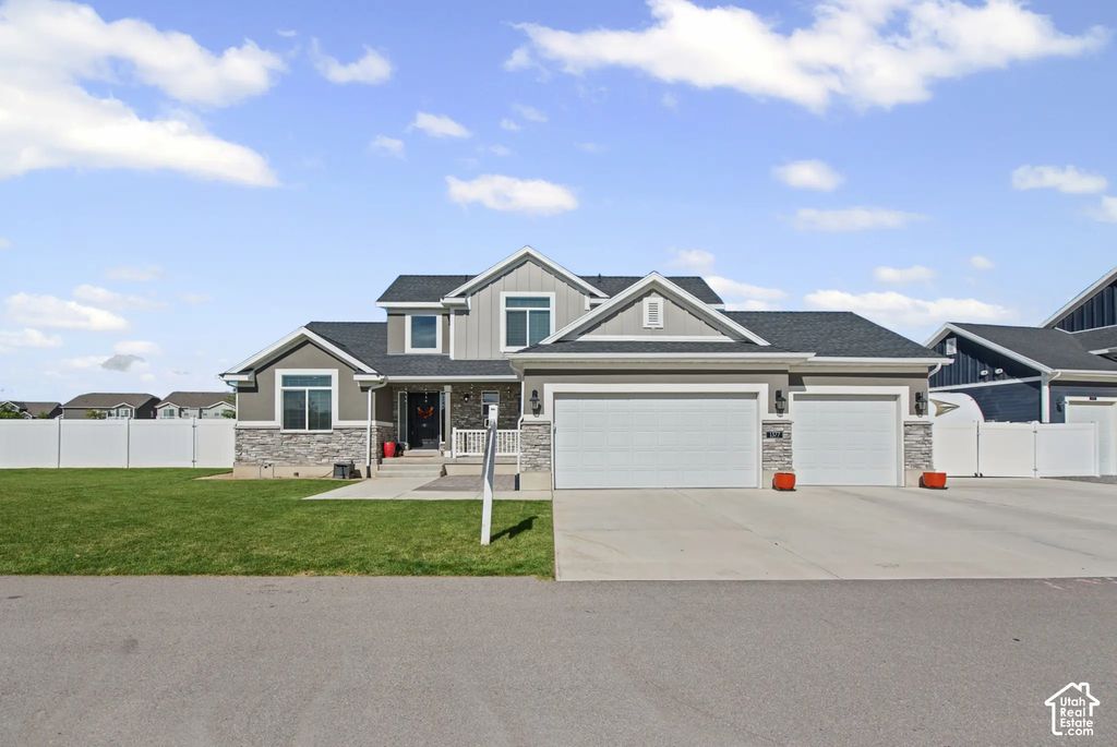 1377 E Erickson Knoll Ln, Eagle Mountain