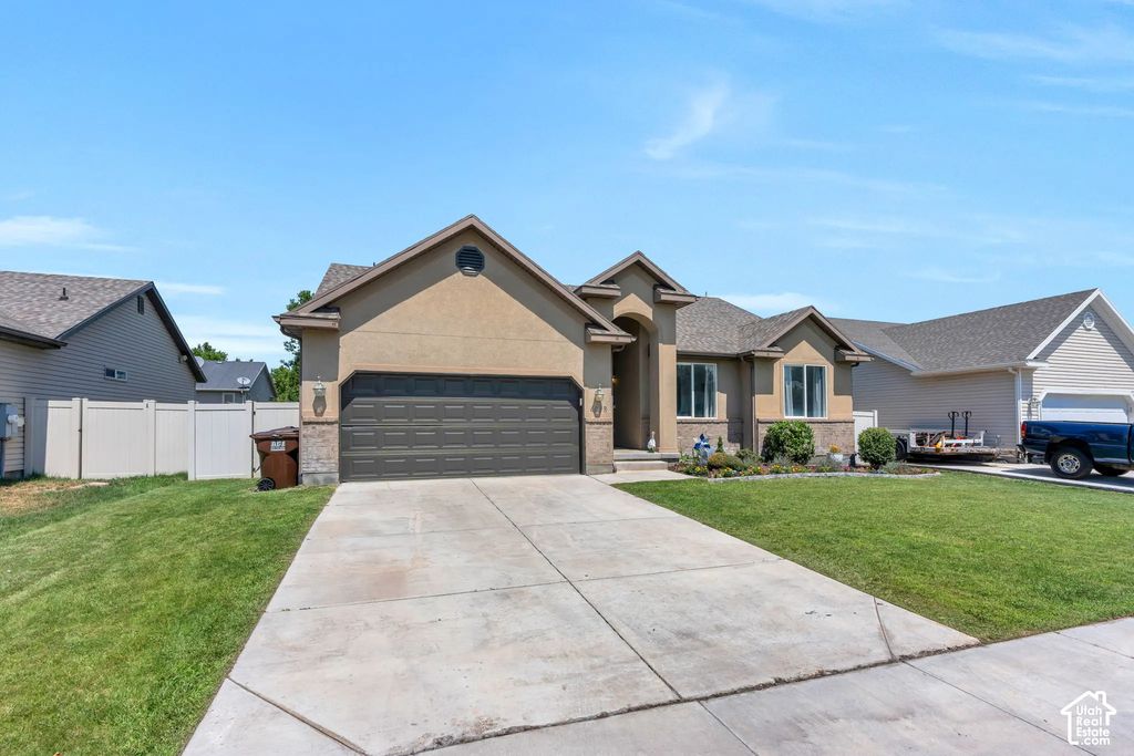 4613 E Bridleway Rd, Eagle Mountain