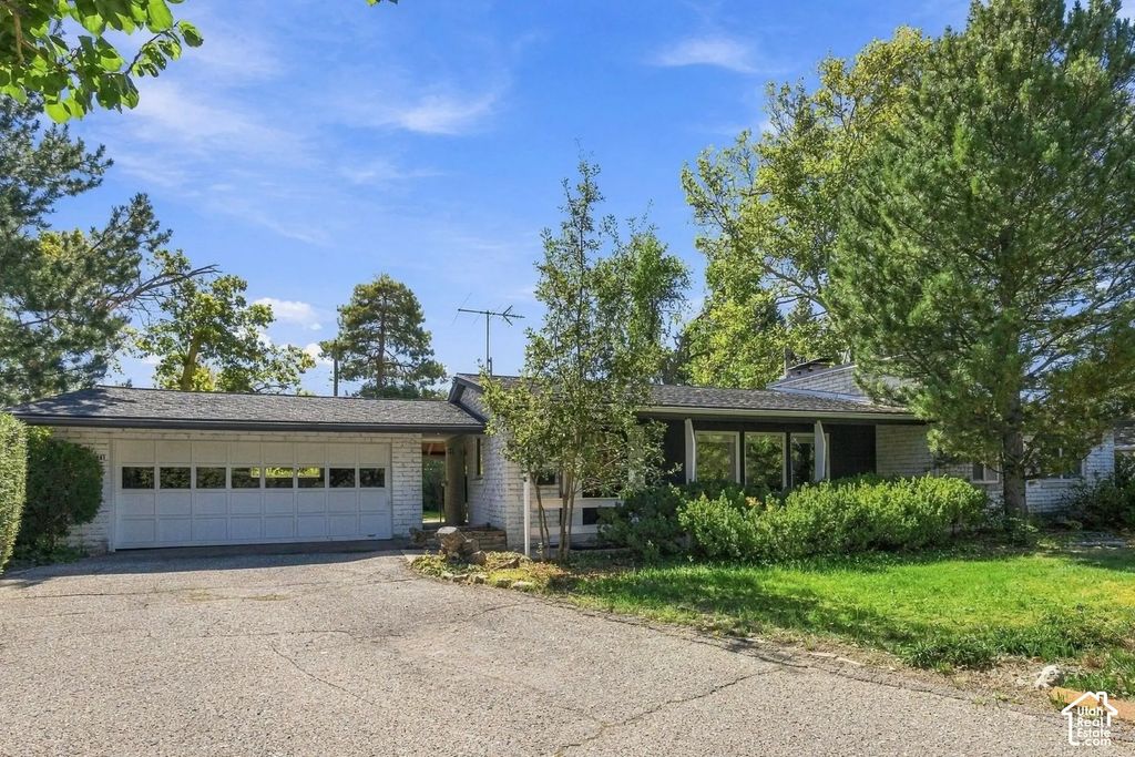 3581 Eastmillbrook Cir E, Millcreek
