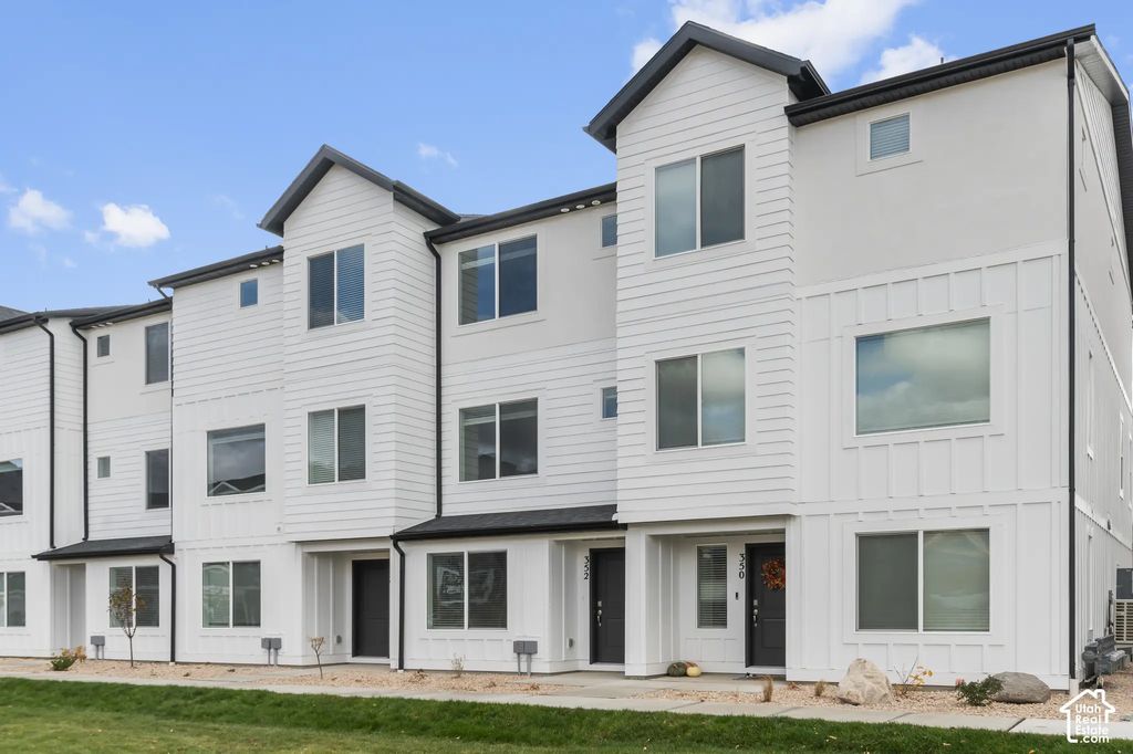 1219 N 235 E 216, Harrisville