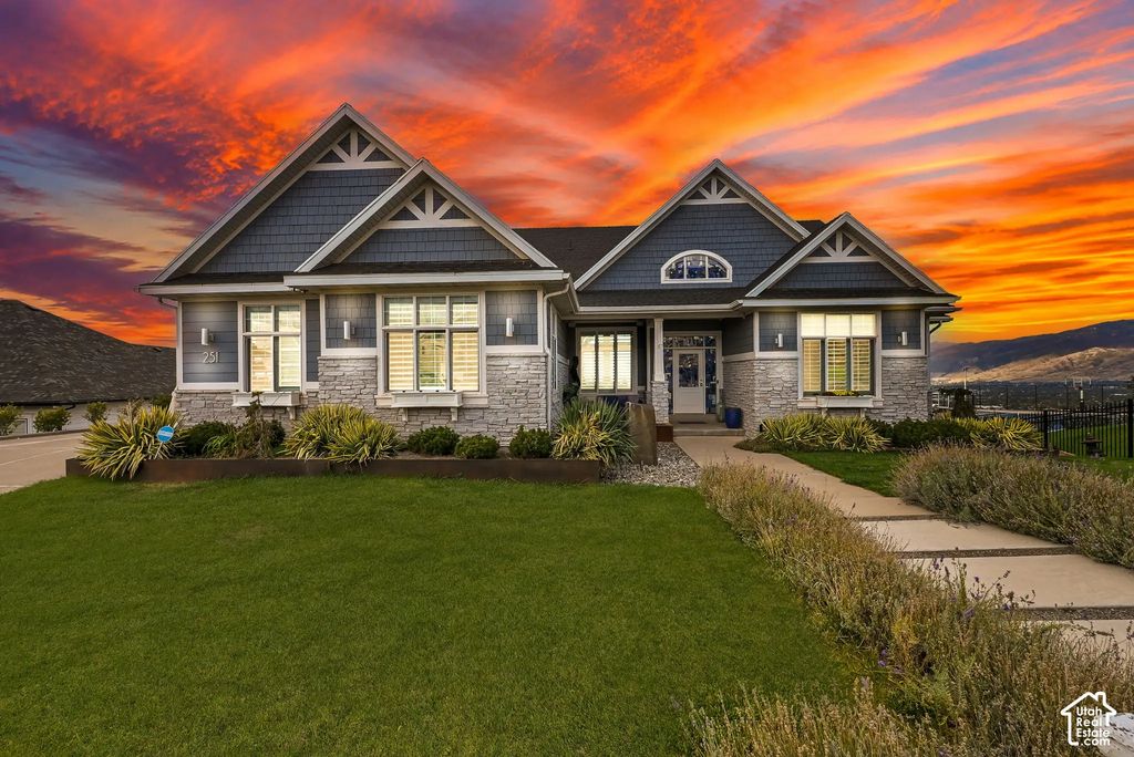 251 Parkway Cir, North Salt Lake