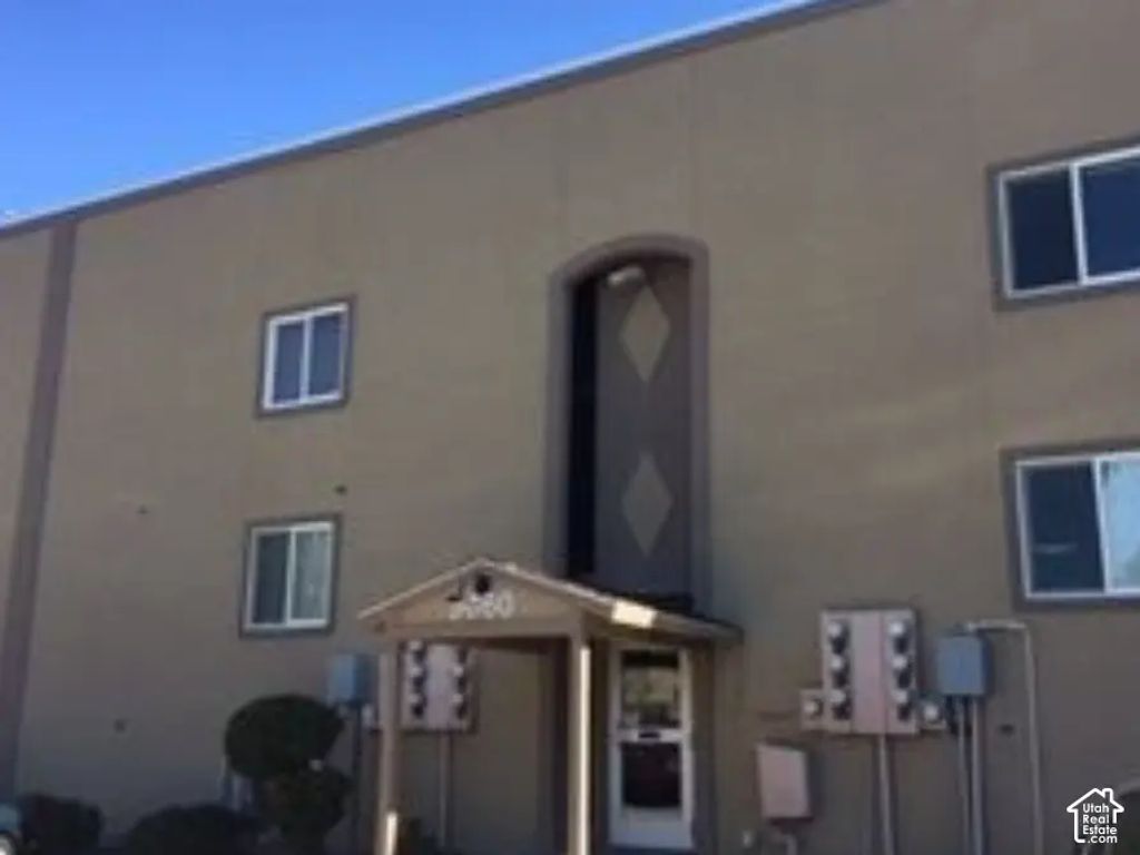 5676 S Meadow Ln E 112, South Ogden