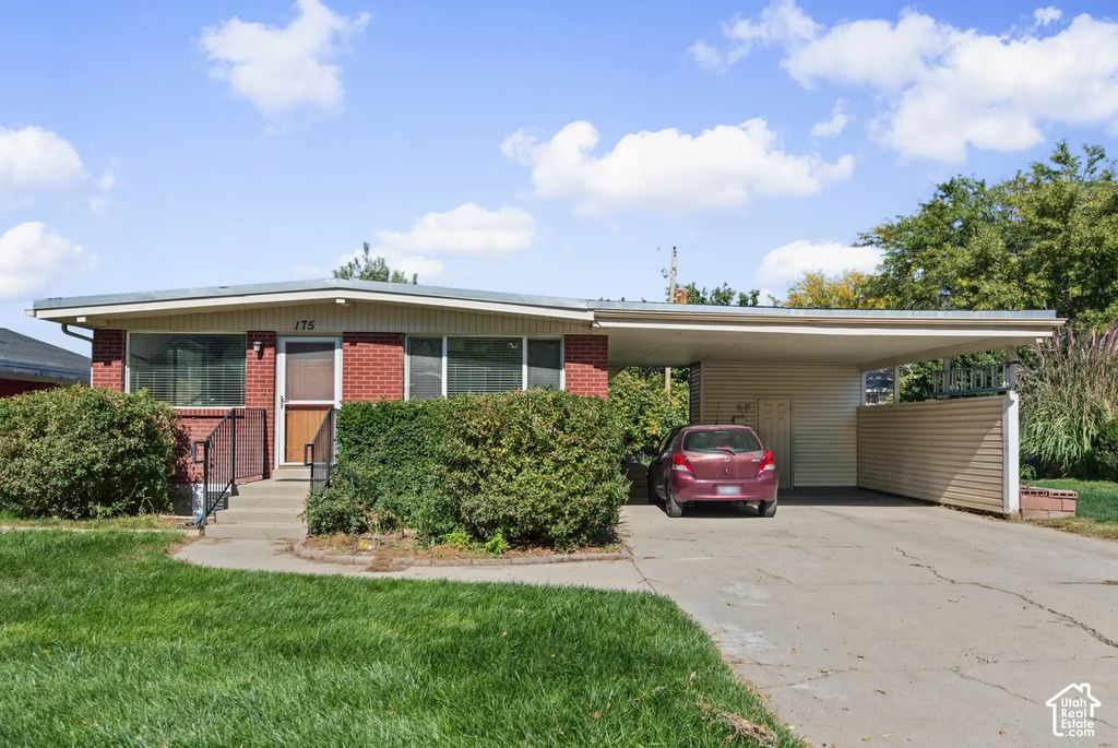 175 E 475 N, North Salt Lake