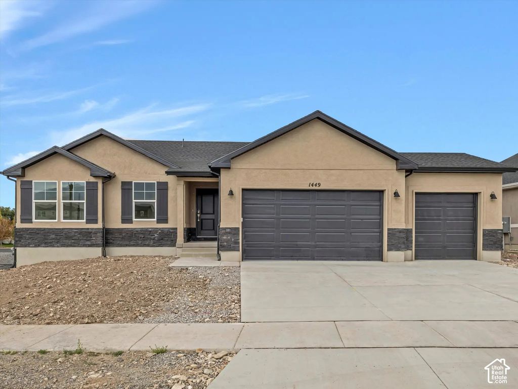1449 N Baen Way, Tooele