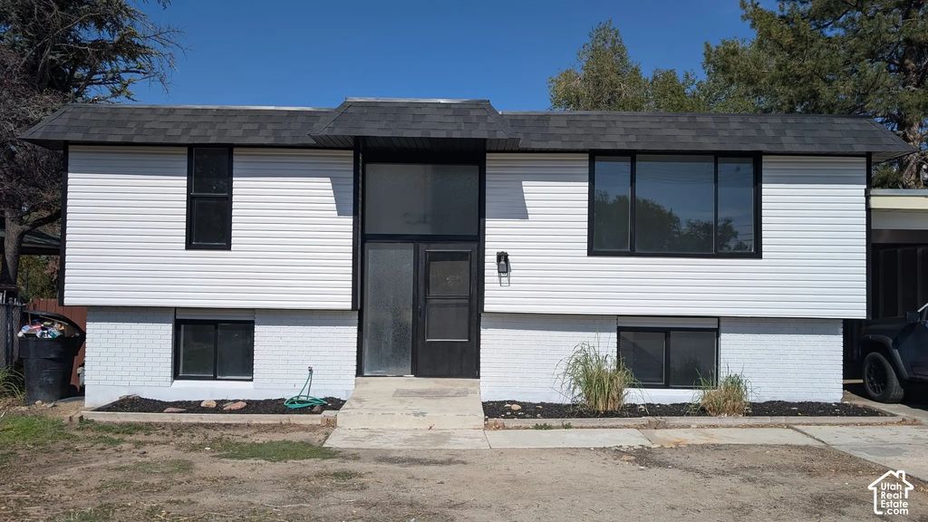 1085 E 10600 S, Sandy