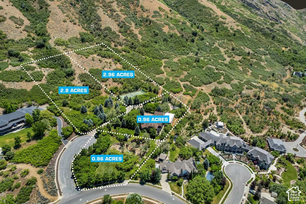 196 S Holly Dr, Alpine