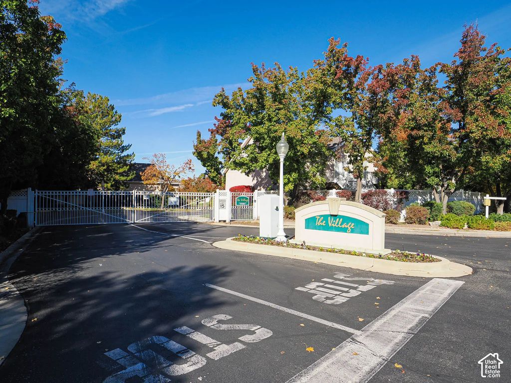 557 E Villager Ln, Midvale Property Listing: MLS® #2190422