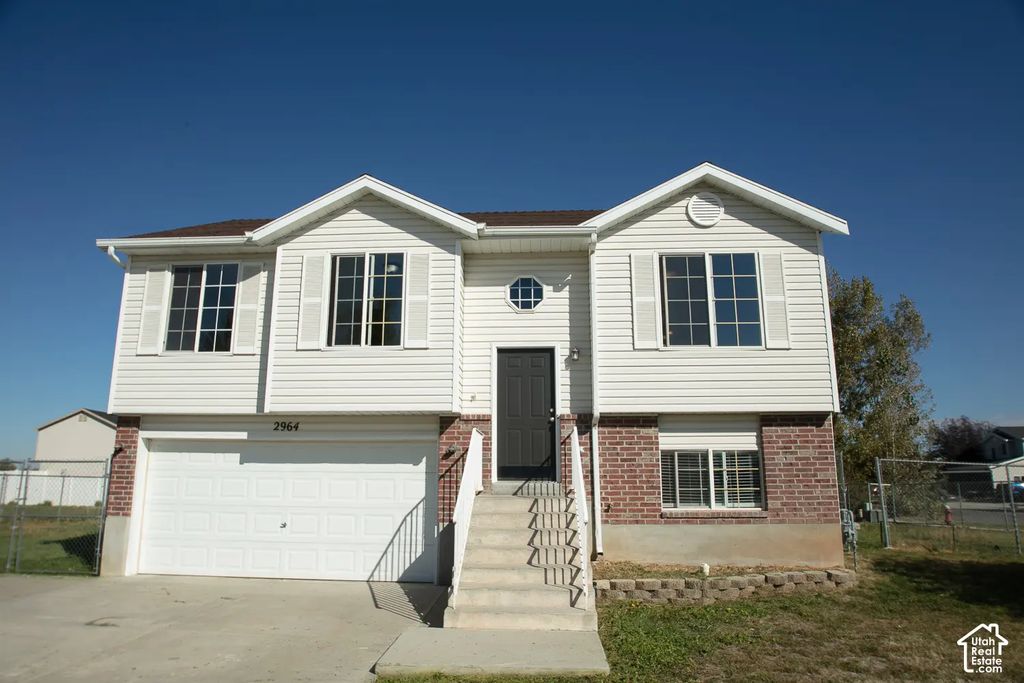 2964 W 2300 S, Syracuse