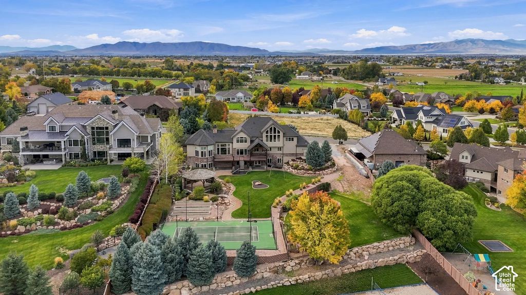 2503 S Lookout Dr, Mapleton