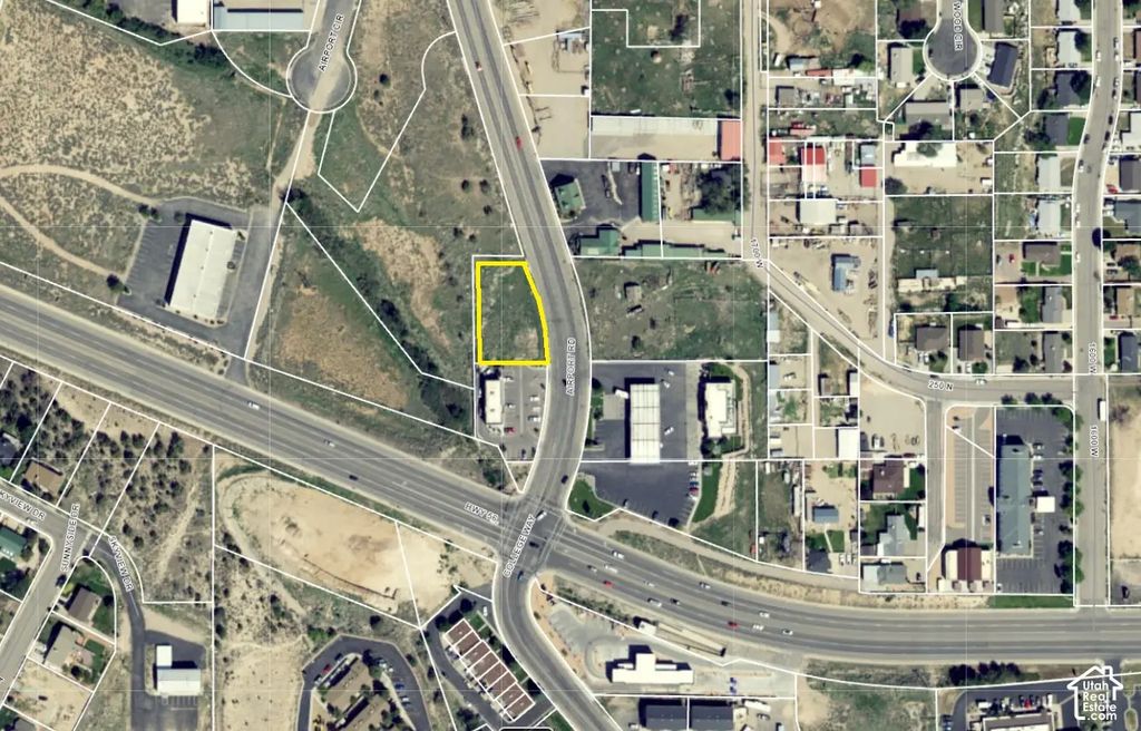 Status Close Icon 305 N Airport Rd, Cedar City Property Listing: MLS® #2193172