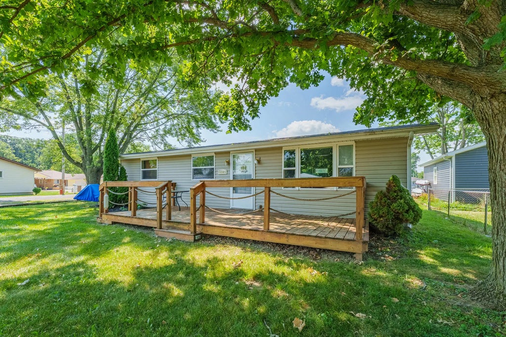 11385 Horseshoe Channel Drive, Lakeview