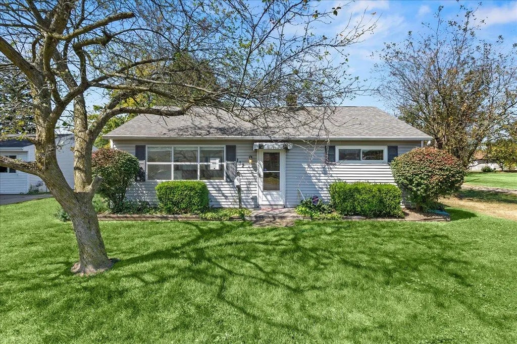 112 S Troy Street, Bellefontaine