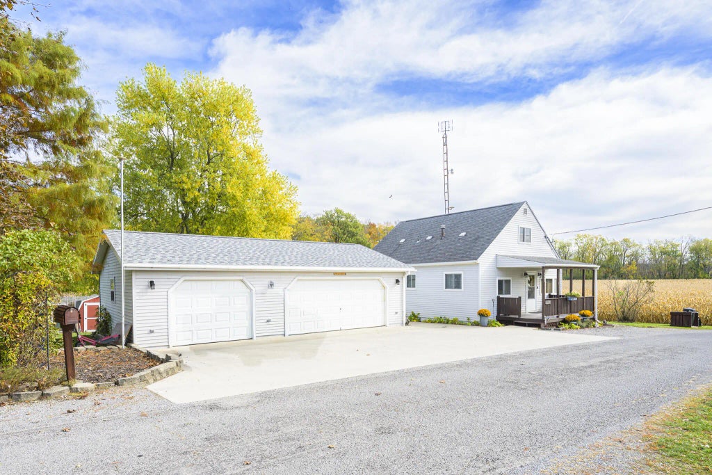 7062 Clark Drive, Russells Point