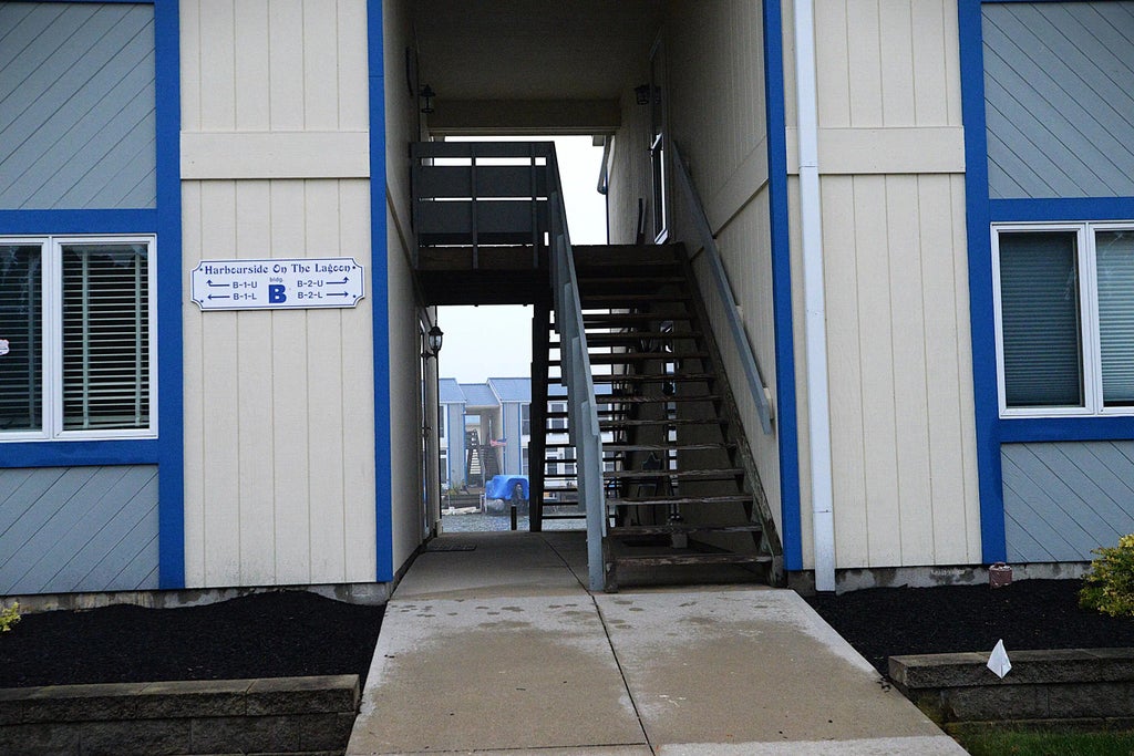 241 Chase Avenue B2u, Russells Point