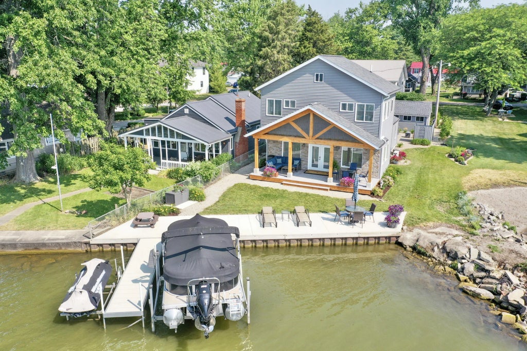 14060 Seminole Path, Lakeview