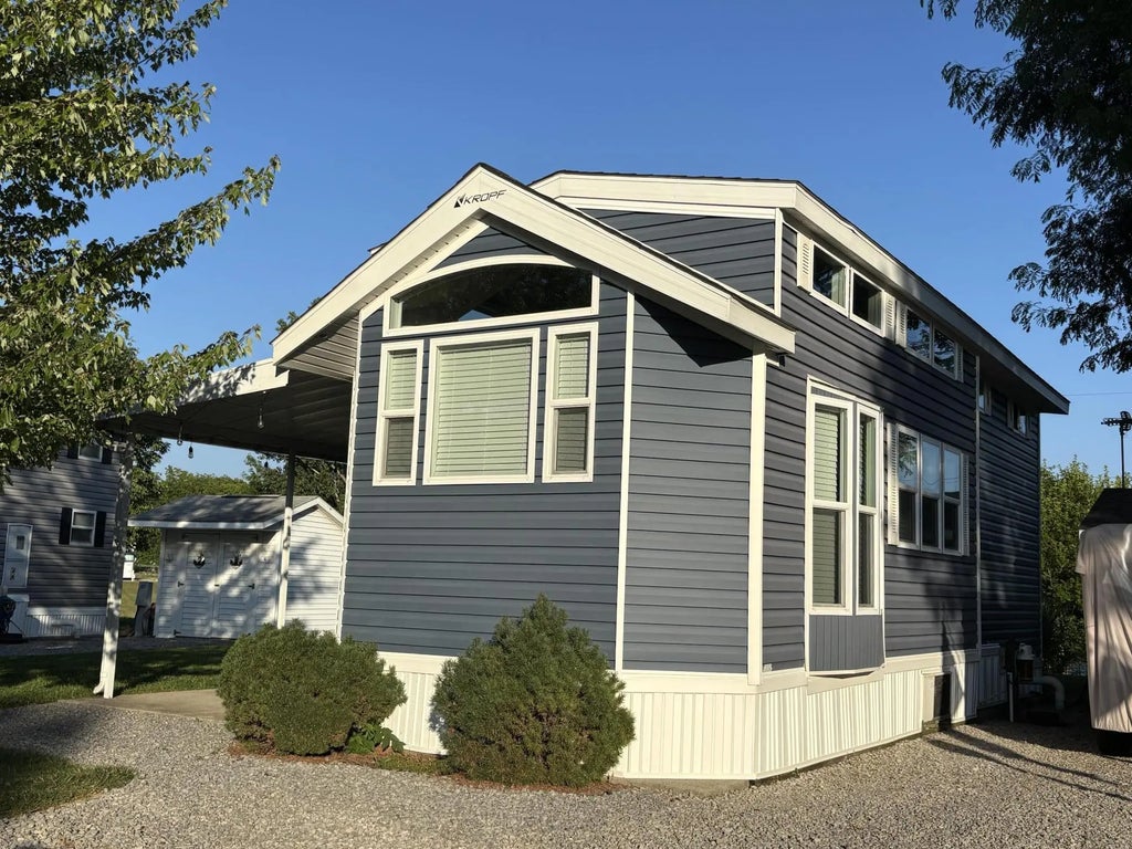 11377 Township Rd 266 66, Lakeview