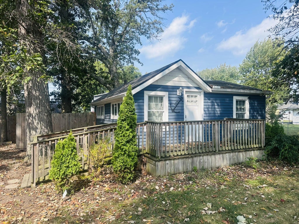 222 Park Avenue, Russells Point