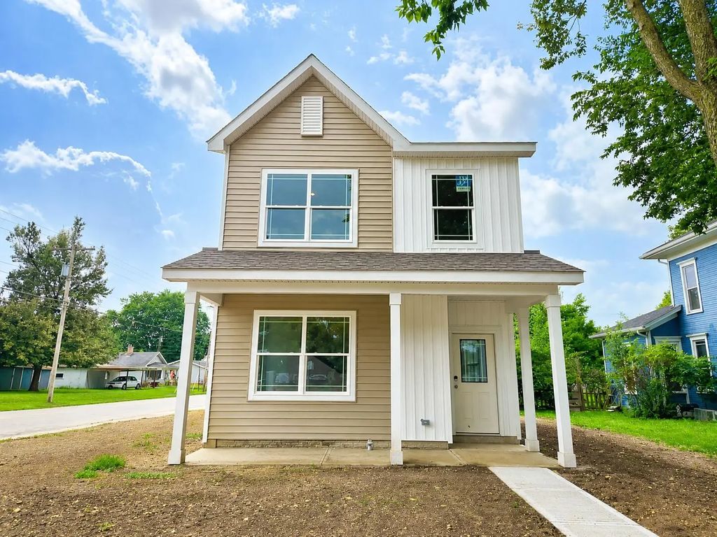 800 N Main Street, Urbana
