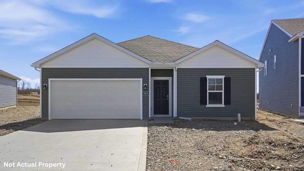 1241 Sherwood Loop, Bellefontaine