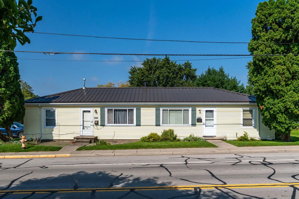 402-404 East Lawn Avenue, Urbana