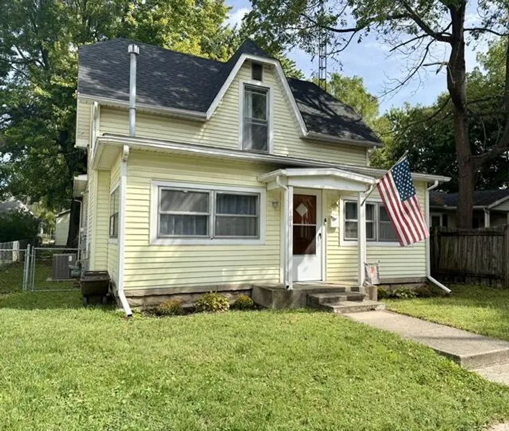 404 E Ward Street, Urbana