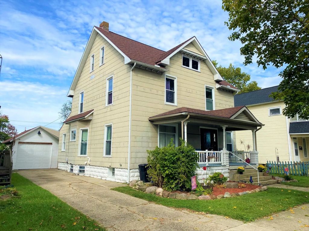 429 N Madriver Street, Bellefontaine