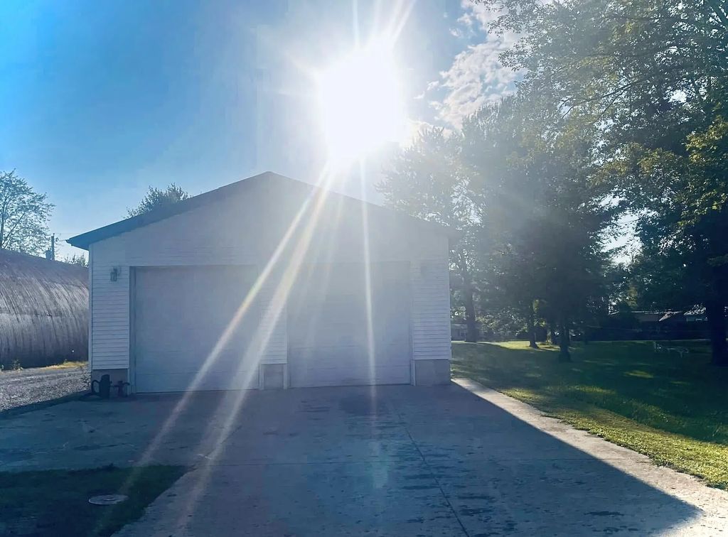 504 High Avenue, Russells Point