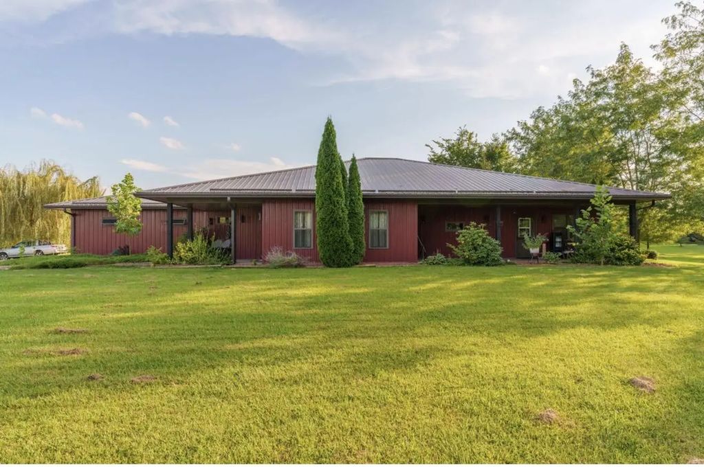 9262 County Road 153, East Liberty