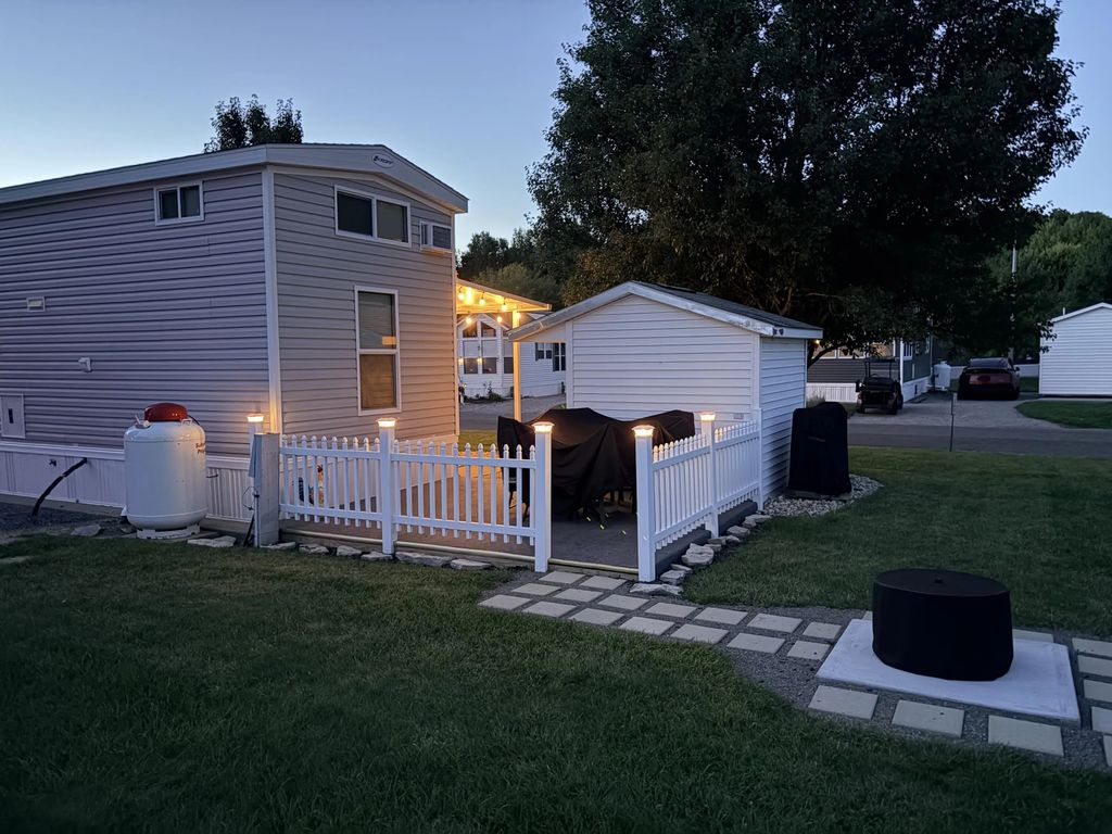 11377 Township Road 266 86, Lakeview