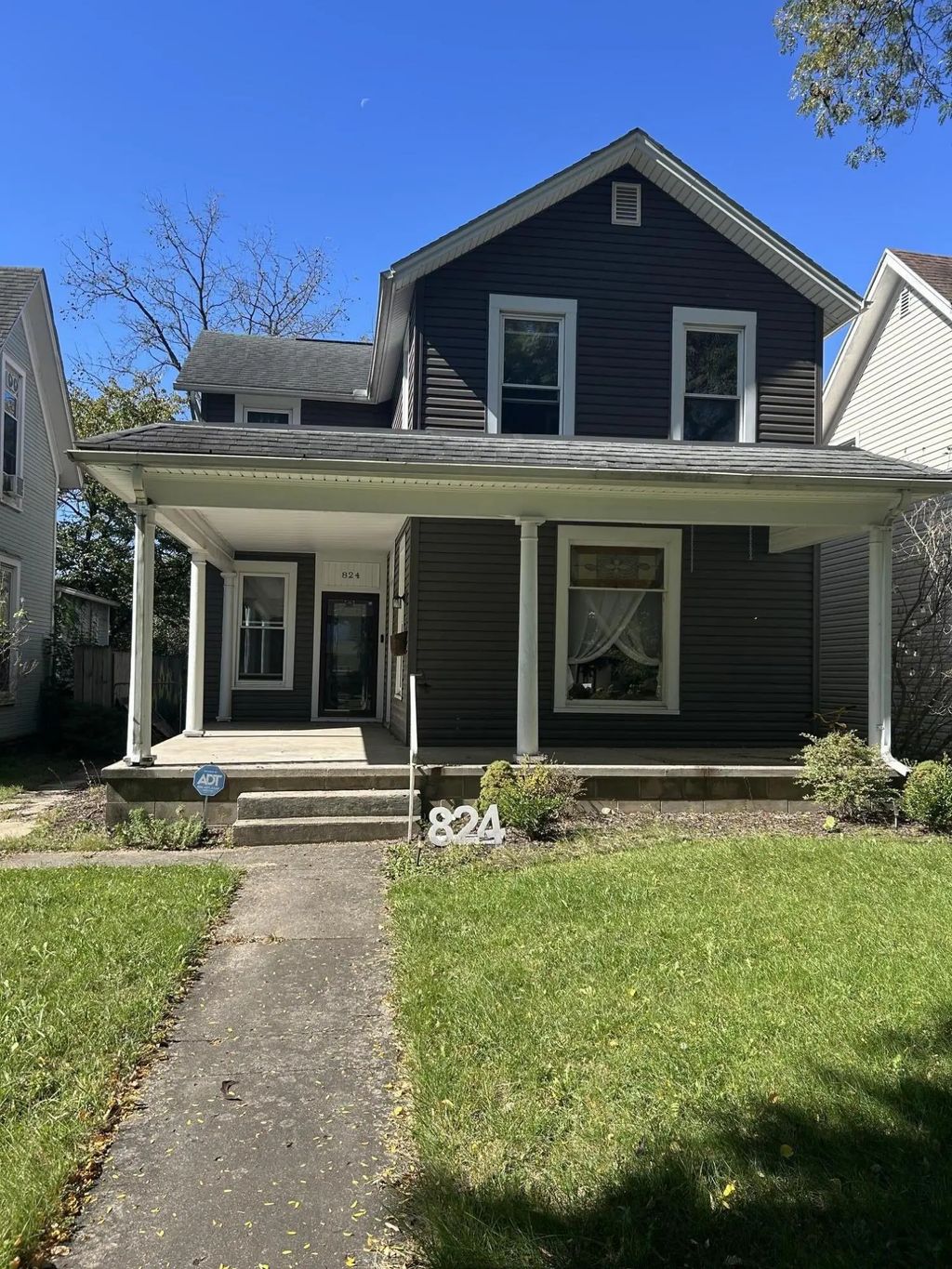824 N Main Street, Urbana