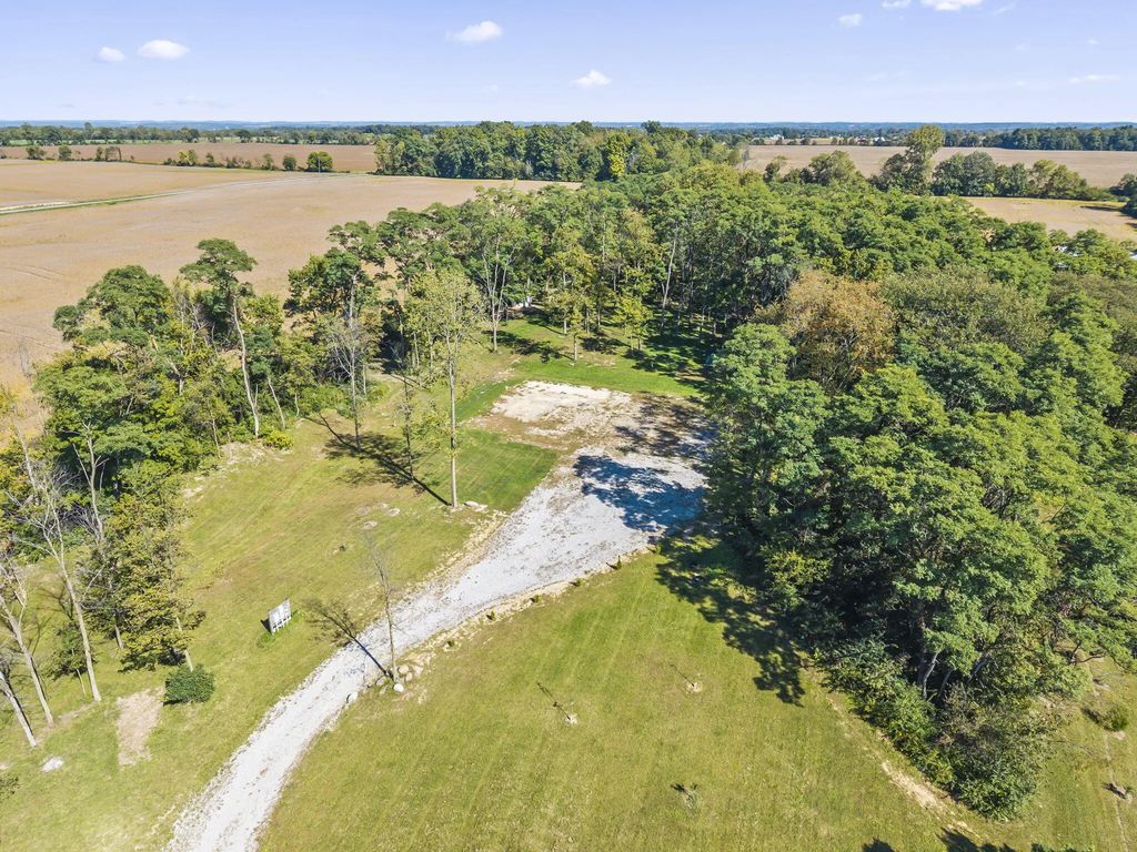 3665 Vance Road, Urbana