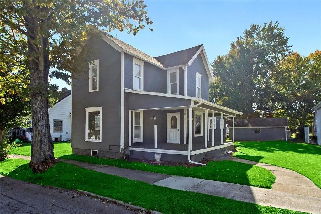 162 E Center Street, West Mansfield