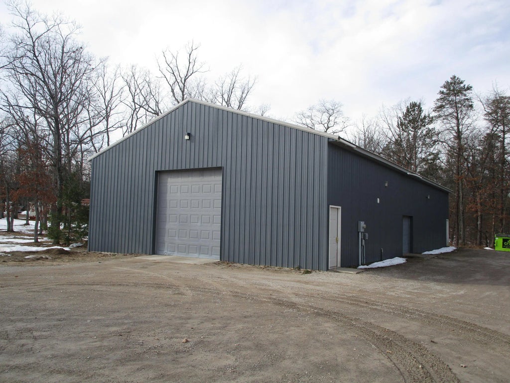 6300 S Straits Highway, Indian River