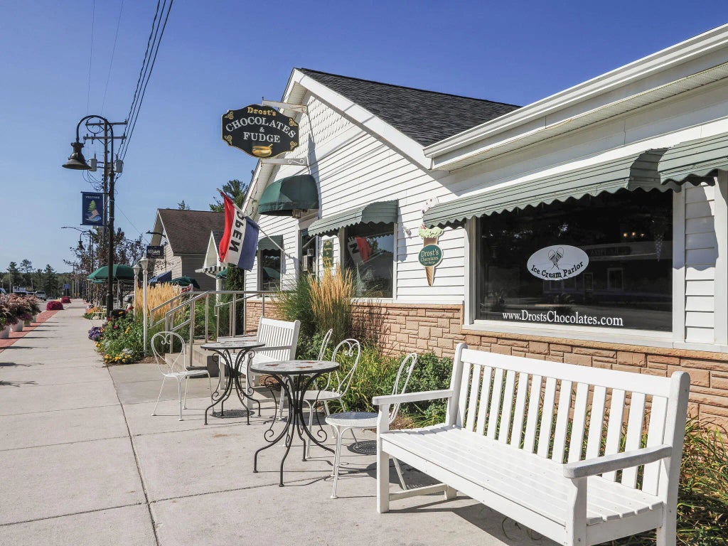 3676 S Straits Highway, Indian River