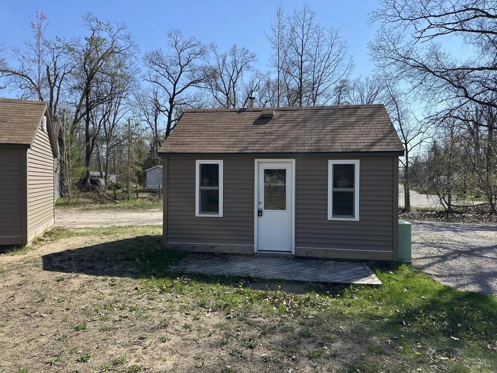 5115 S Straits Highway Cabin 9, Indian River