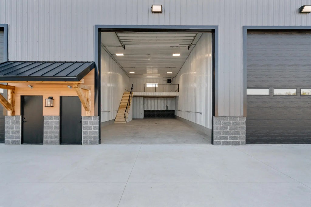 5384 Commerce Boulevard D404, Indian River