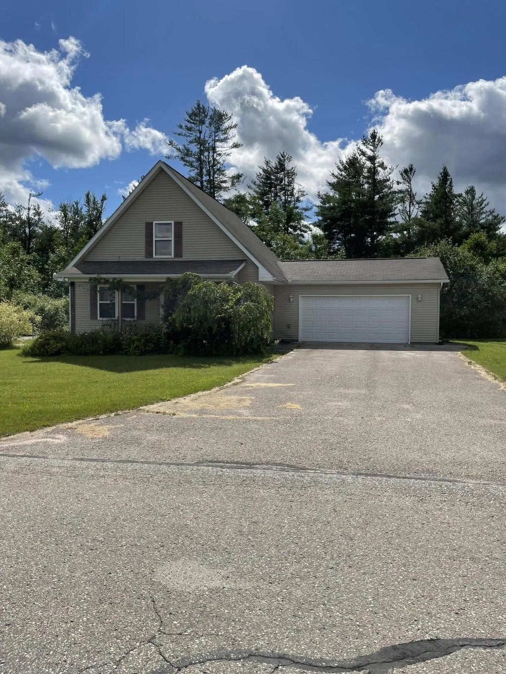 15580 Caring Street, Hillman