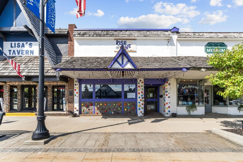 324 W Main Street, Gaylord