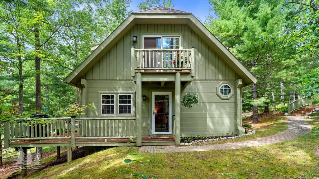 840 Golf Cottage Drive, Lewiston