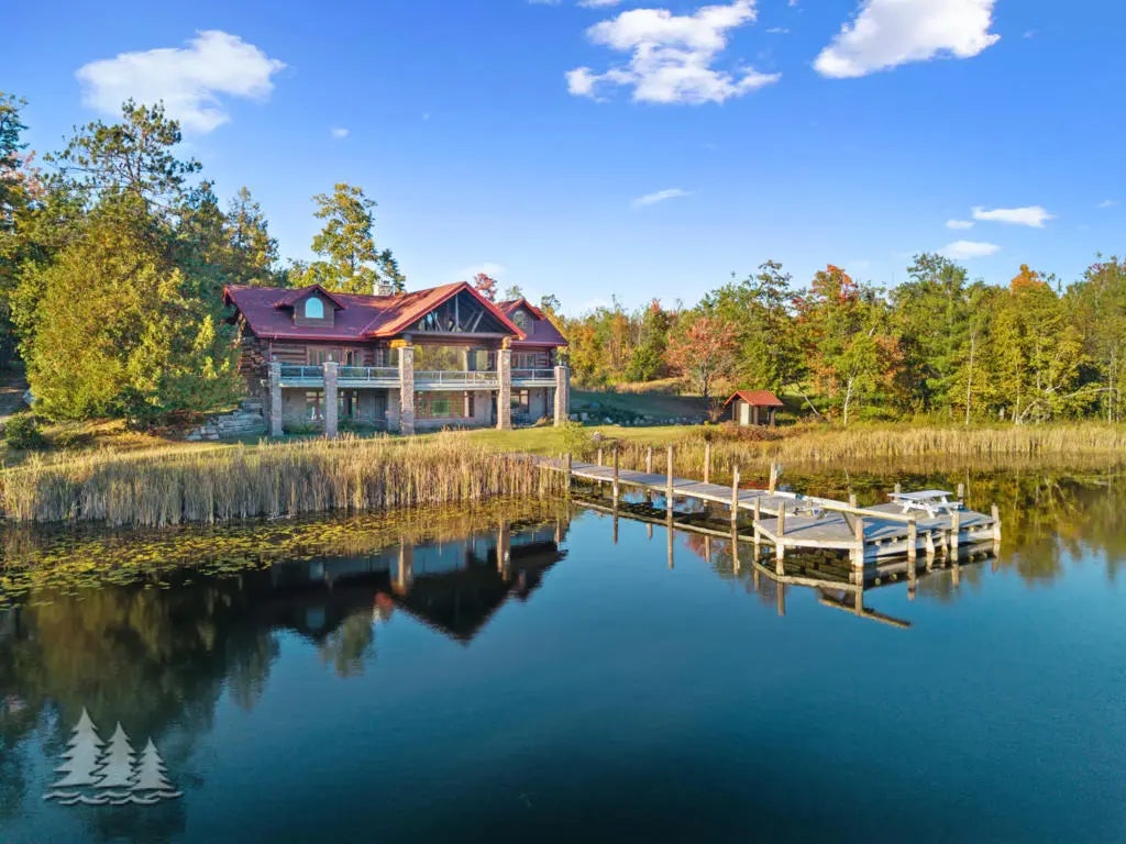 438 W Hill Road, Lewiston