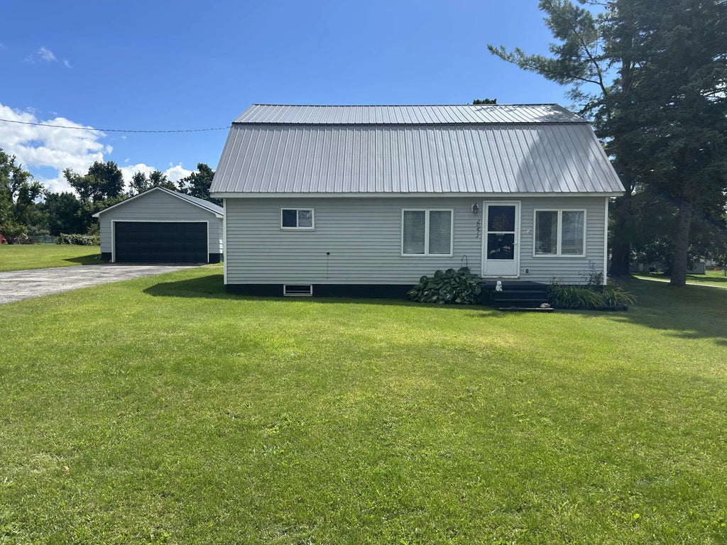 20873 Fairview Street, Onaway