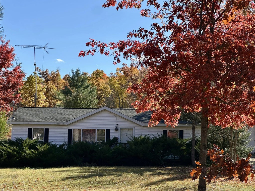 4240 Diamond Drive, Grayling