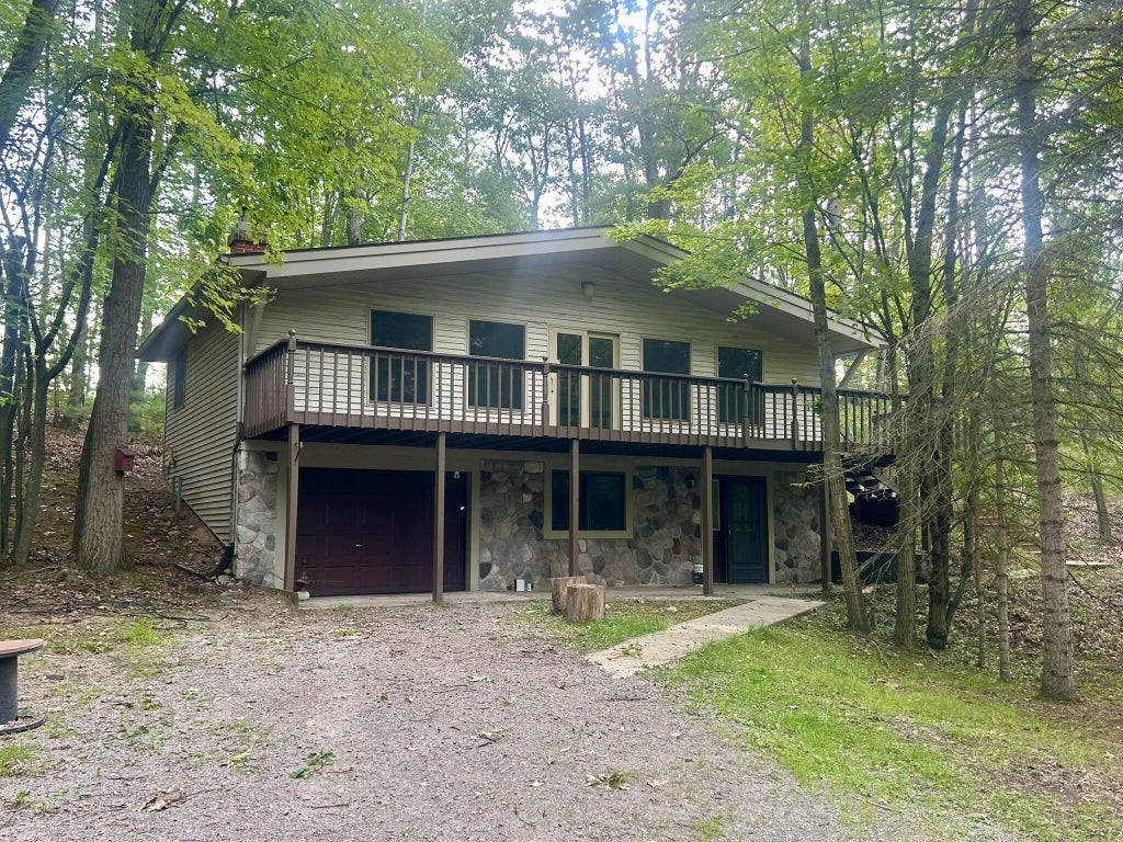 19037 Alpine Court, Hillman