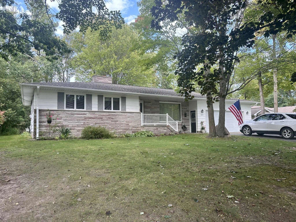 2255 Woodview Drive, Alpena