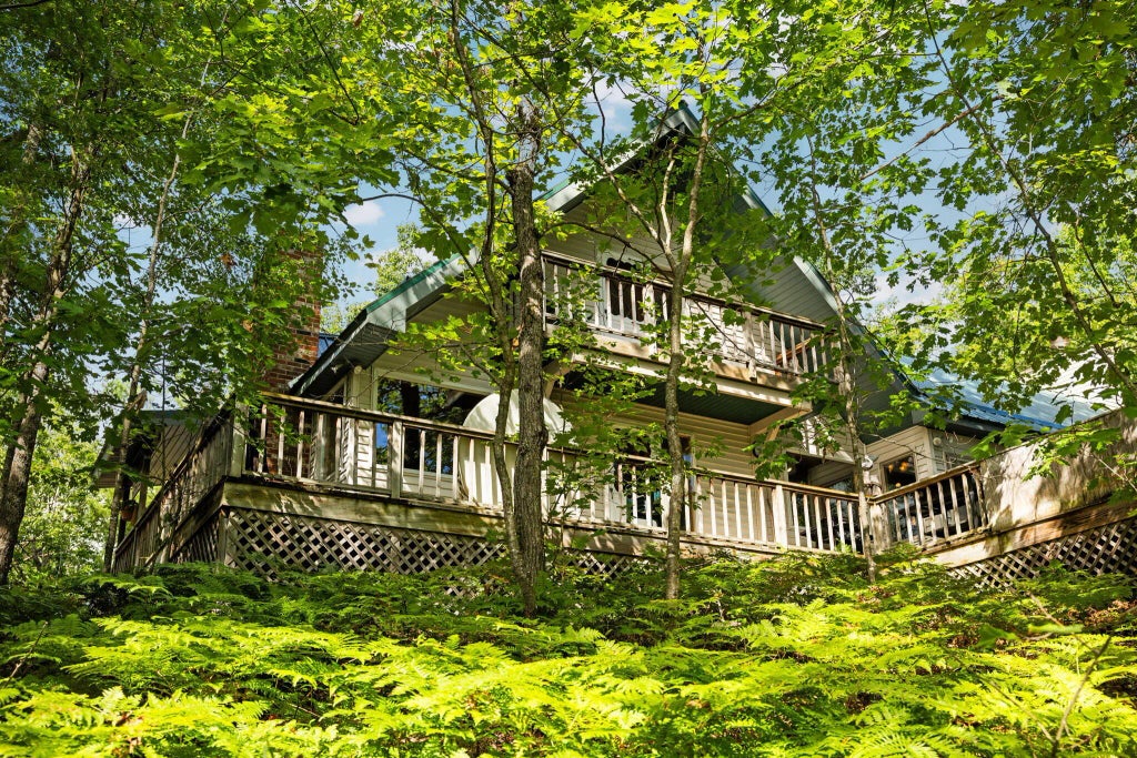 3265 Roost Road, Onaway